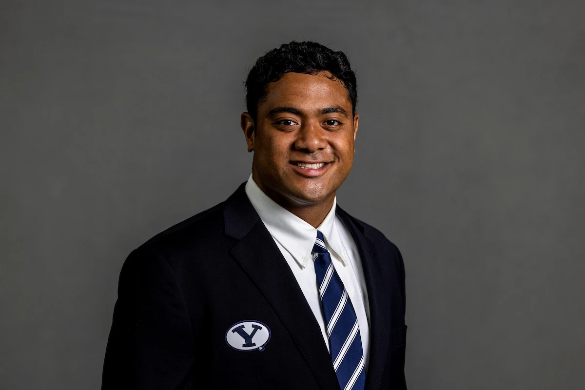 Photo of Logan Lutui